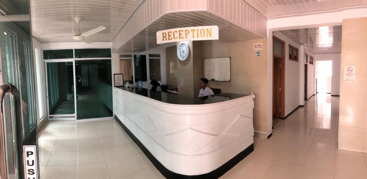 Aurora Hotel Siliwangi Cirebon Exteriér fotografie