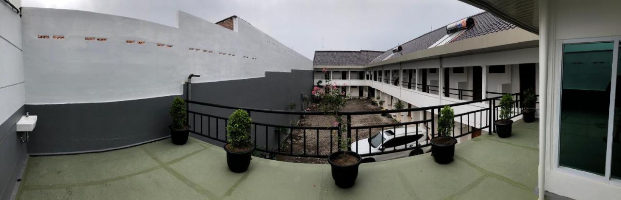 Aurora Hotel Siliwangi Cirebon Exteriér fotografie